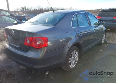 2007 Volkswagen Jetta Wolfsburg Edition из США, поврежденный, VIN 3VWEF81K57M078796
